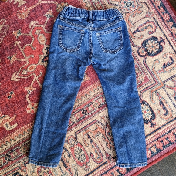 Sz 5 Old Navy straight leg jeans - Picture 2 of 2